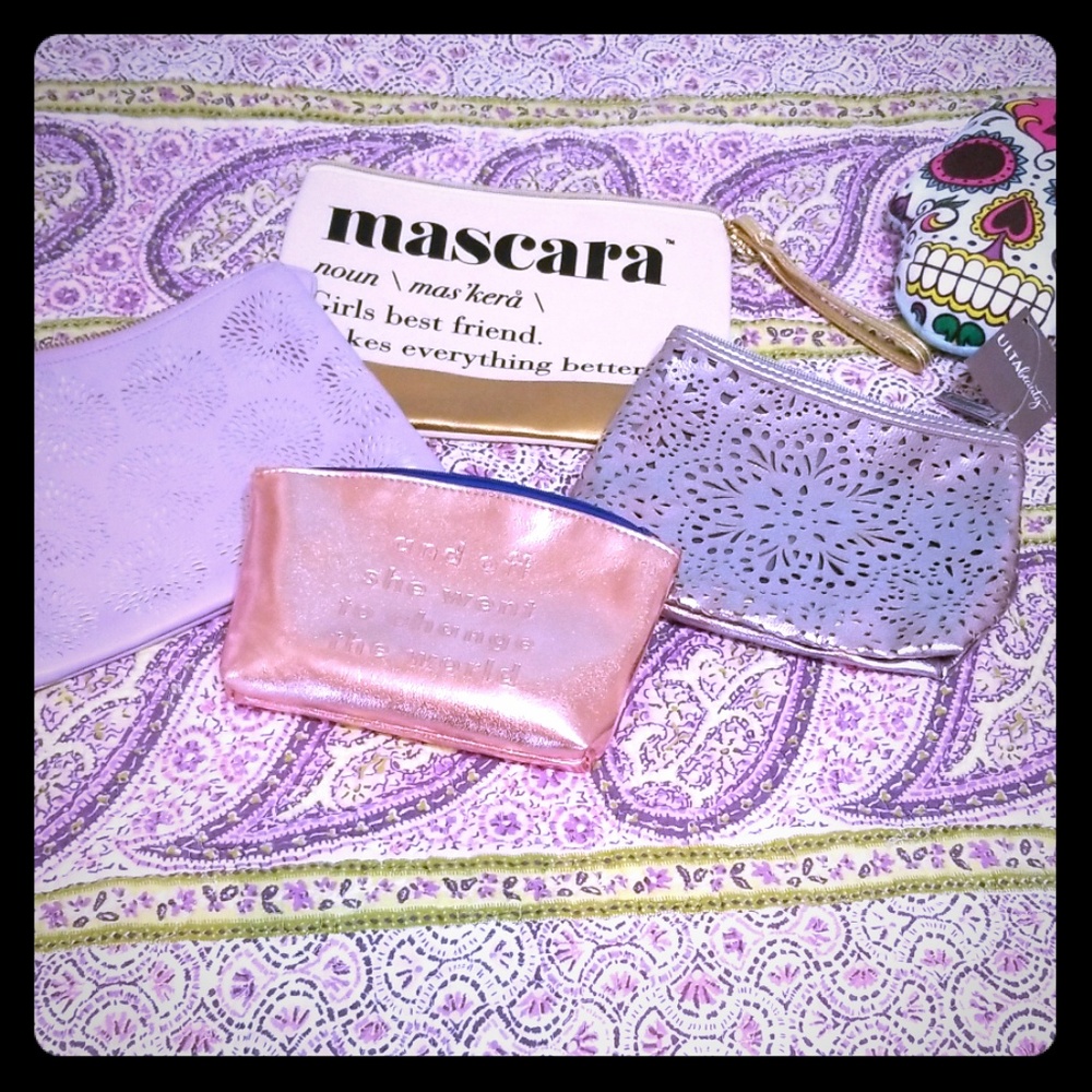 Makeup Bag/Wristlet Bundle - image 1